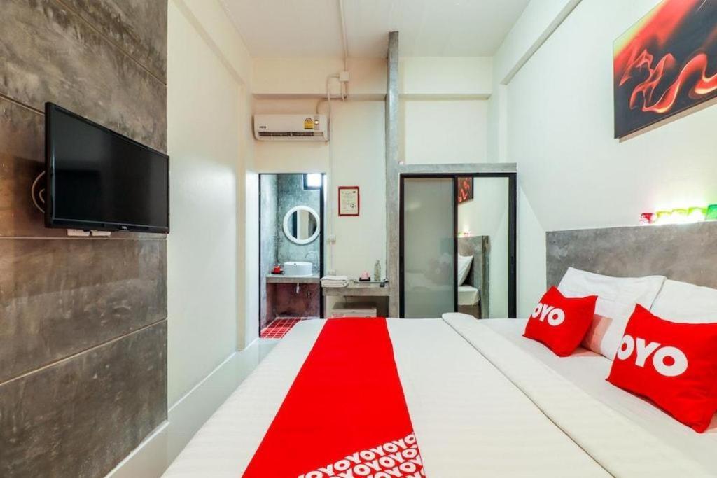 Oyo 412 7 Days Hotel Chiang Mai